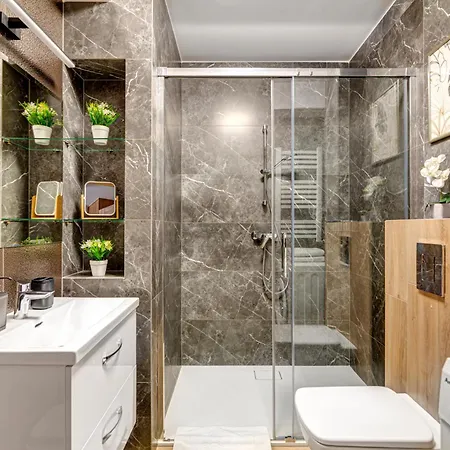 Lägenhet Cicha 12 Parking *